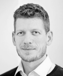 Kristoffer Weisskirchner Barfod Professor, Consultant surgeon Section for Sports Traumatology, Department of Orthopedic Surgery, Copenhagen University Hospital - Bispebjerg and Frederiksberg Email: kristoffer.barfod@region.dk​