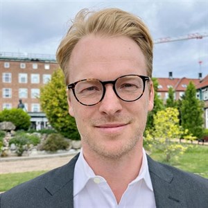 Arvind Gabriel Von KeudellOrtopædkirurgisk AfdelingProfessor, overlæge, ph.d.